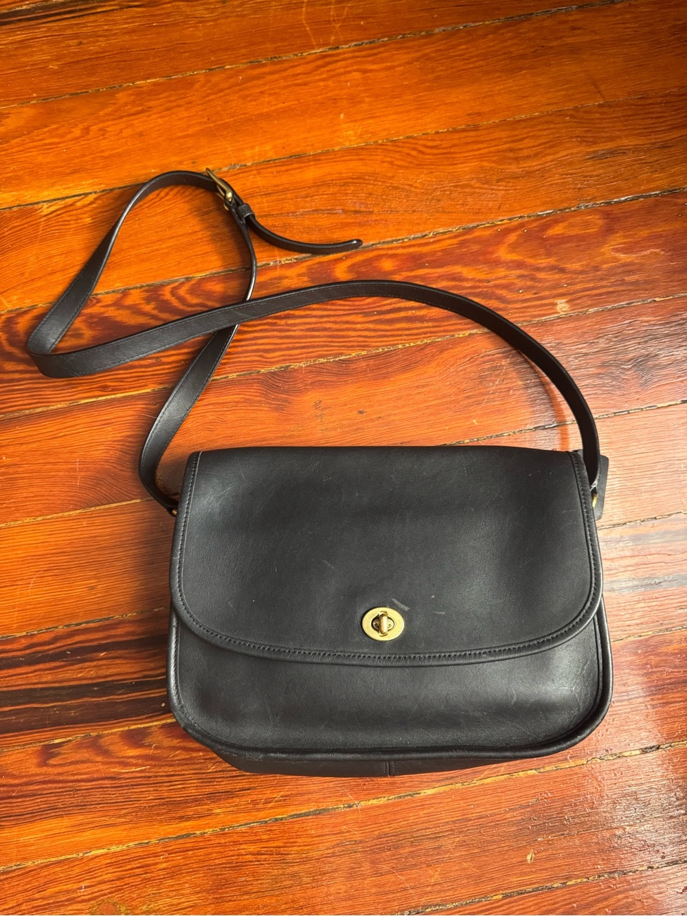 Vintage Coach City Bag 9790